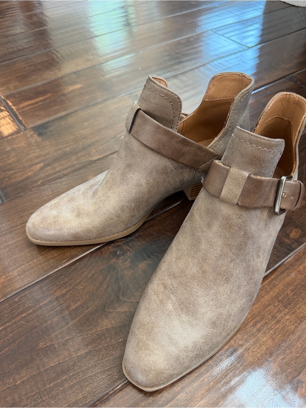 Maeve women’s leather ankle Boots in Taupe Brown excellent condition